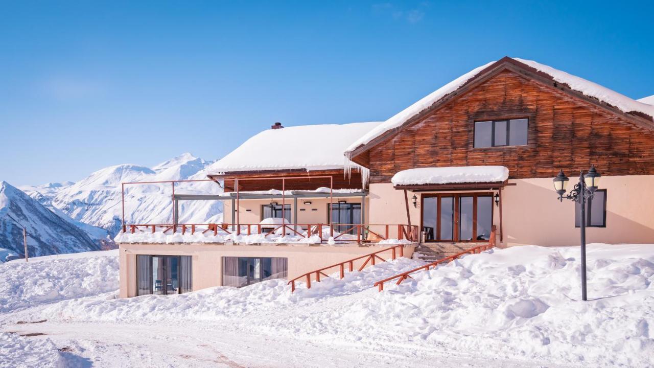 Alpina Hotel Gudauri Exterior foto